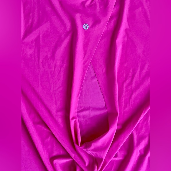 Lululemon short sleeve quick dry shirt. Size tag removed measures 6, NWOT. - Picture 4 of 7